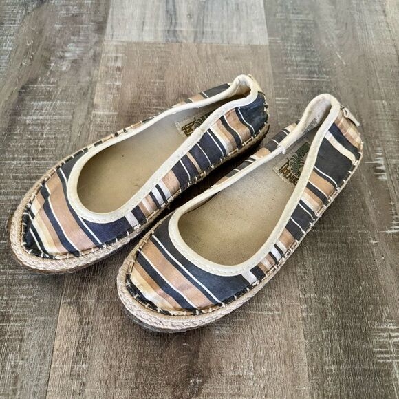 Simple Green Toe Striped Espadrille Flats - Picture 1 of 7